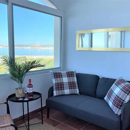 Gibraltar View - Marina Bay Apartment